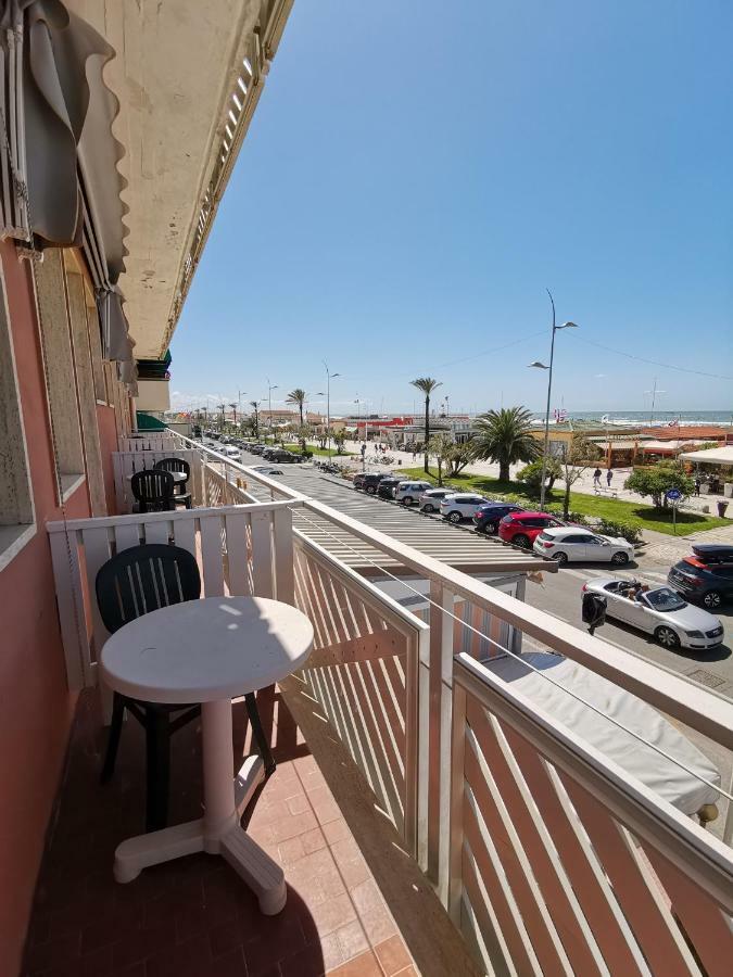 Hotel Milani Lido di Camaiore Buitenkant foto